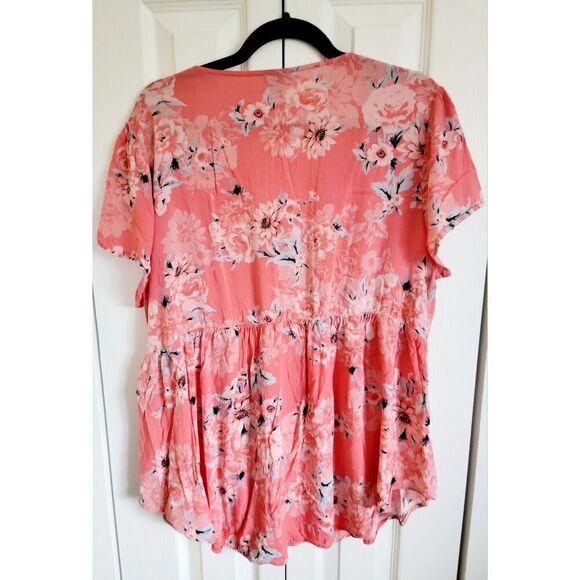 Torrid 3 Blouse Short Flutter Sleeve Baby Doll Pink Floral Gathered Waist Tunic - Picture 2 of 6